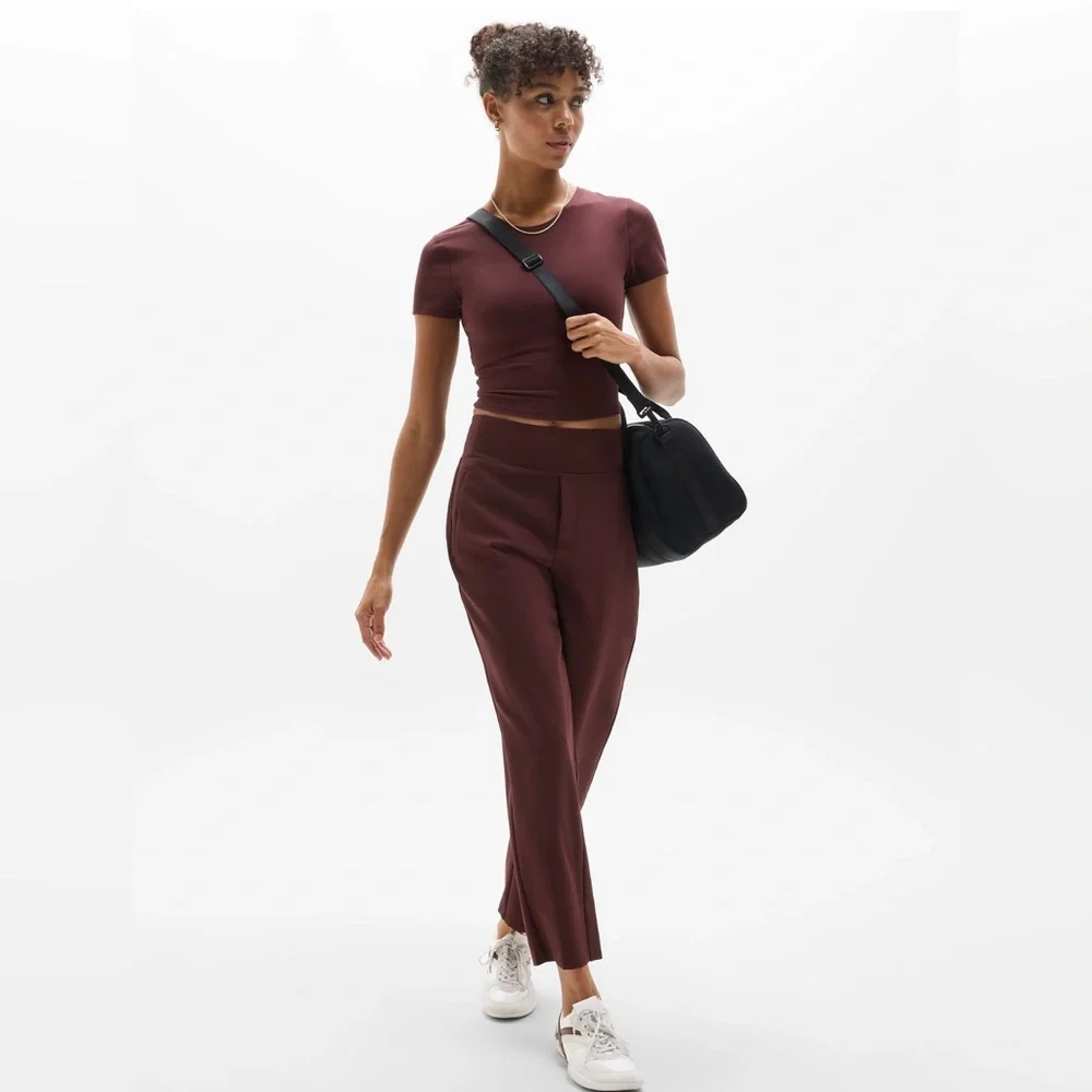 NWOT Athleta Endless Garnet Pants size 2.